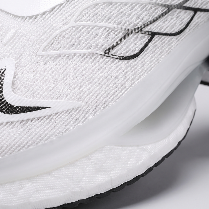 WIDE-TOE WALKING SNEAKERS