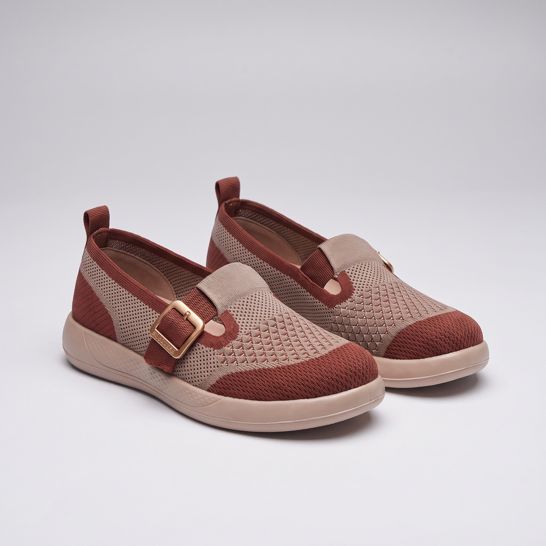 SOFT SOLE COMFORT SNEAKERS