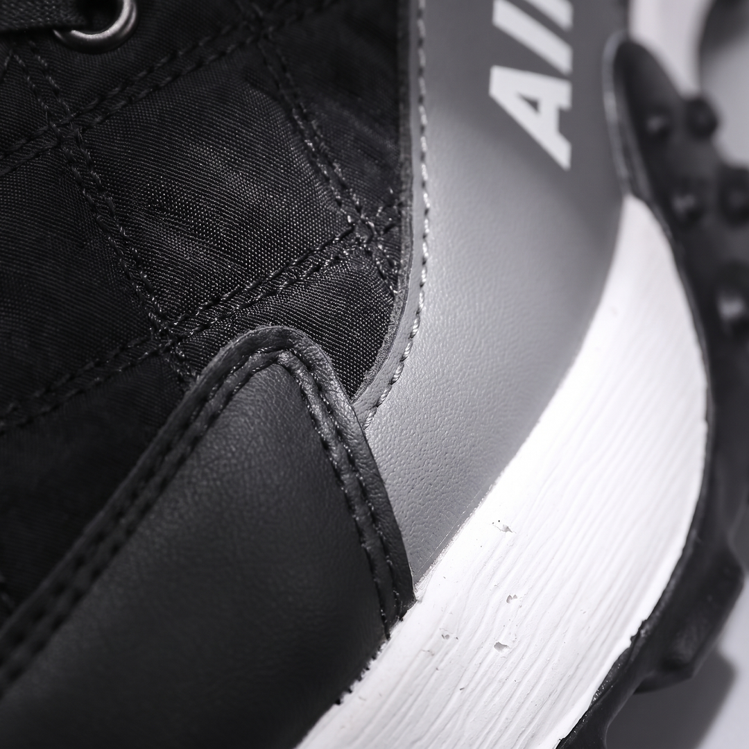 RETRO COMFORT RUNNING SNEAKERS