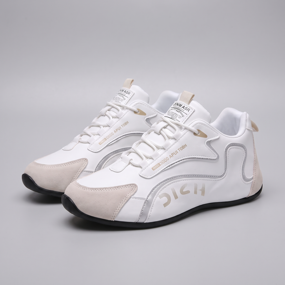 CLASSIC EVERYDAY COMFORT SNEAKERS