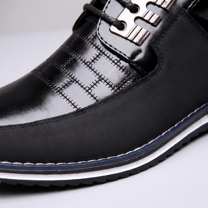 POLISHED EVERYDAY LEATHER SHOES