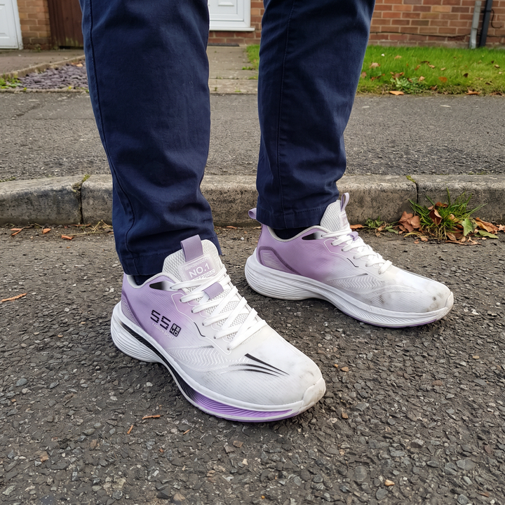 CUSHIONED PERFORMANCE SNEAKERS