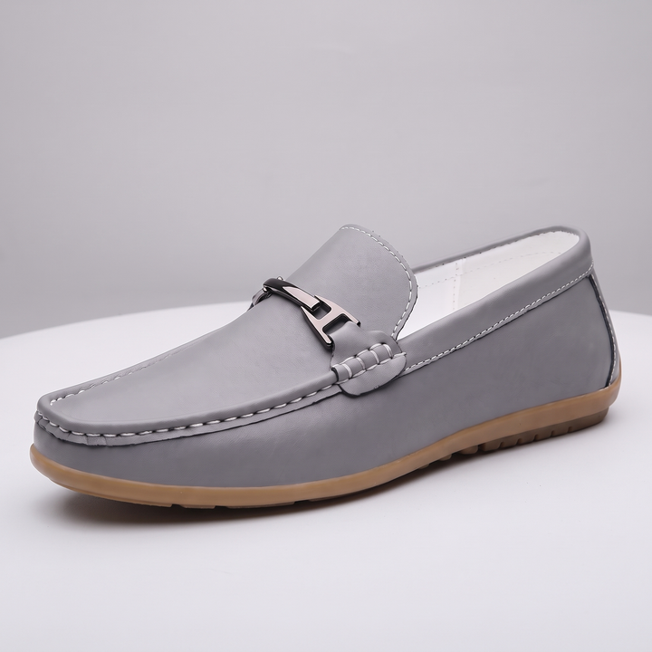 CLASSIC LEATHER LOAFERS