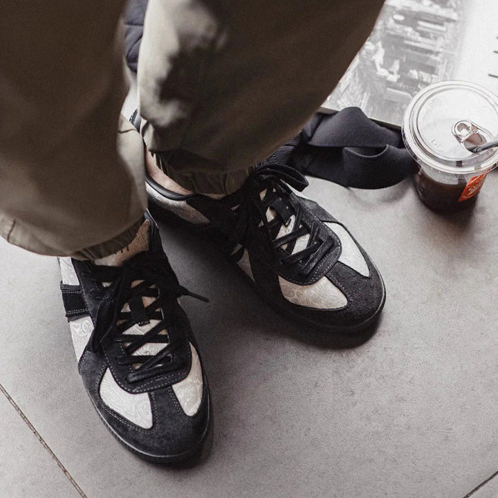 Tree of Life , Noir edition Silk Sneakers