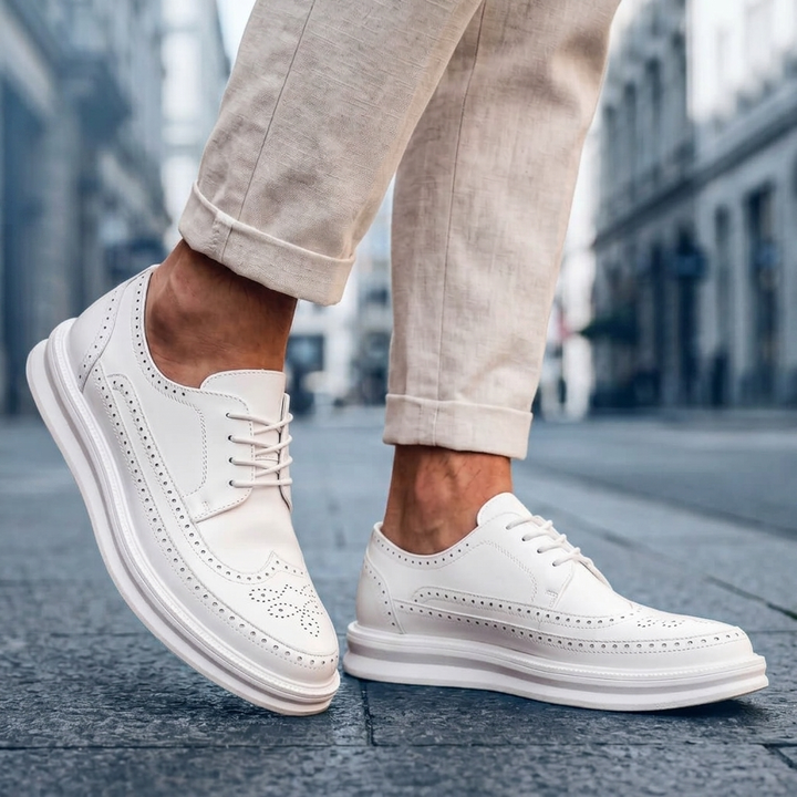 BANSTEAD BROGUE LEATHER SNEAKERS