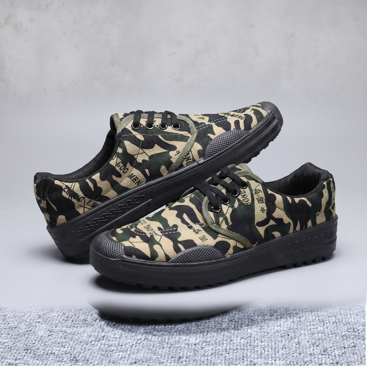 BLACKTHORN CAMO SNEAKERS