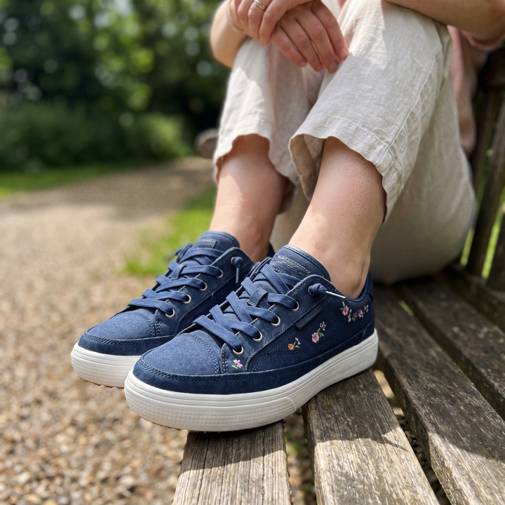 HARTNESS EMBROIDERED COMFORT SNEAKERS
