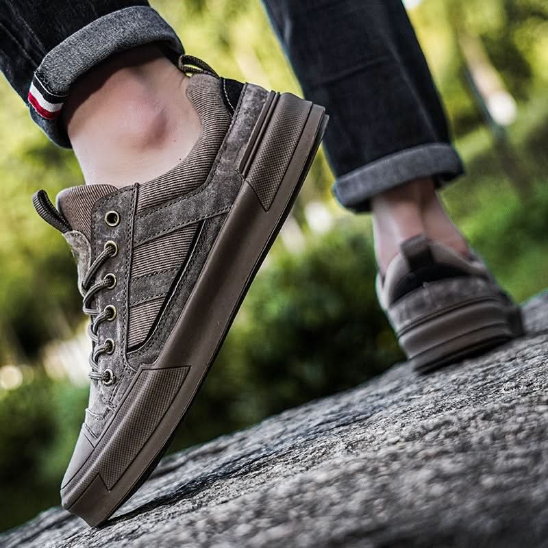 METROSTRIDE LEATHER SNEAKERS