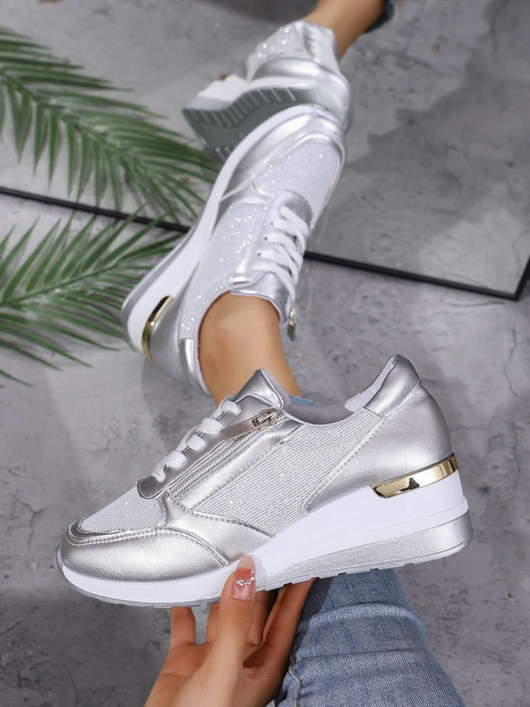 AMELIA COMFORT STEP SNEAKERS