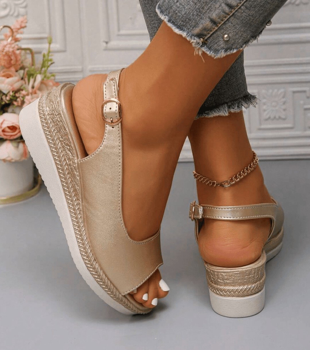NOIRA COMFORT SANDALS