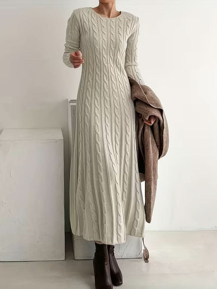 VALENNE ELEGANT MAXI DRESS