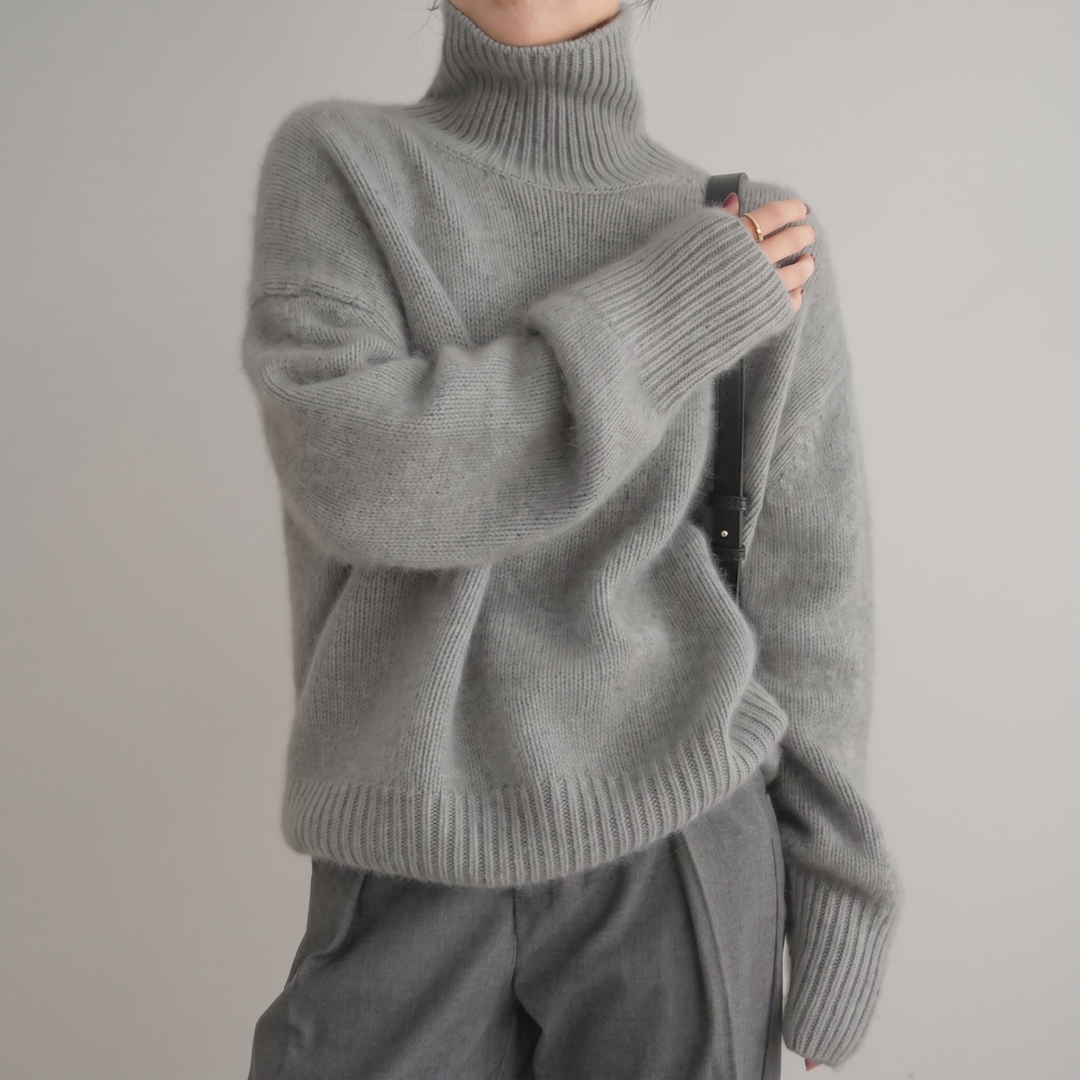 AMELIA SOFT KNIT ROLL NECK SWEATER