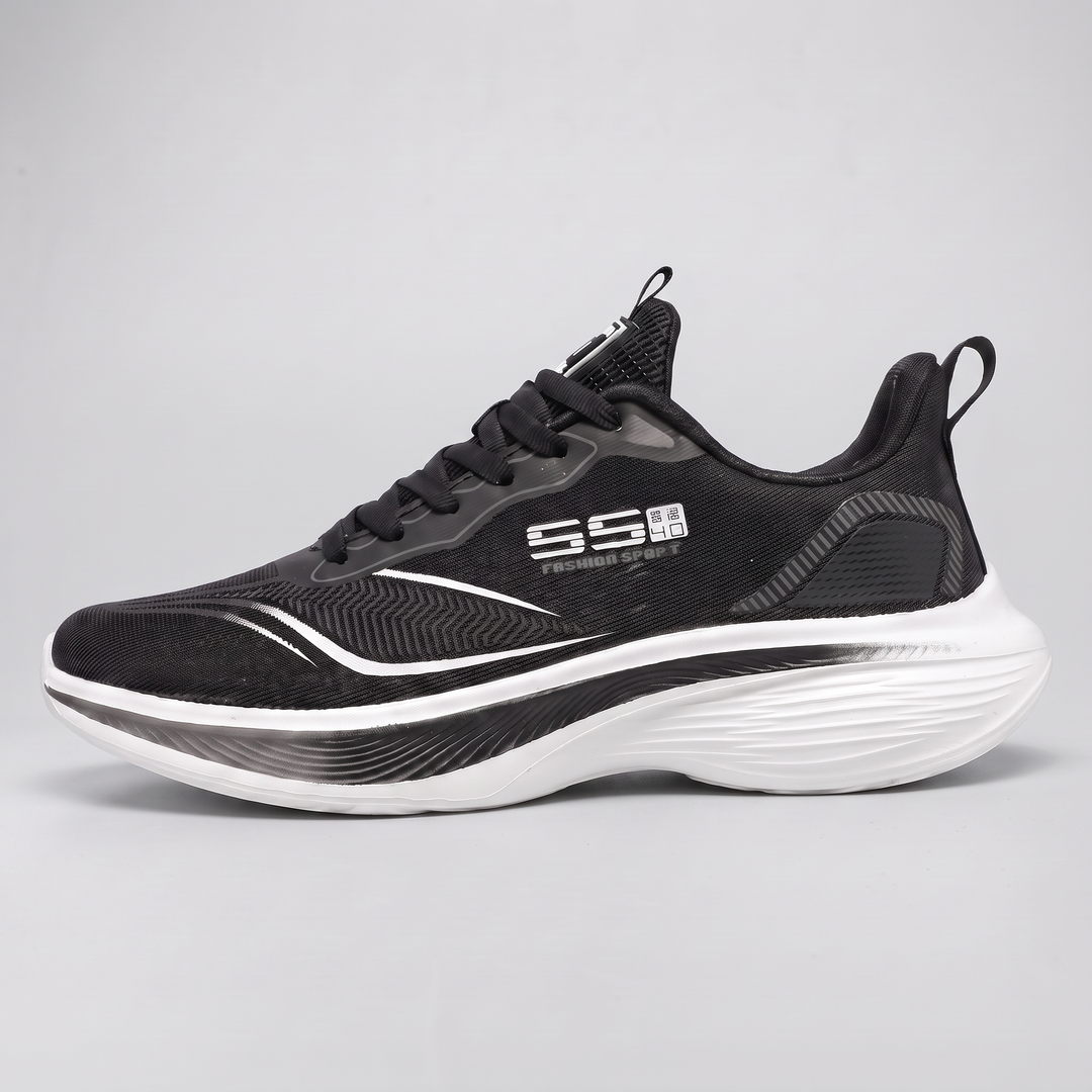 CUSHIONED PERFORMANCE SNEAKERS